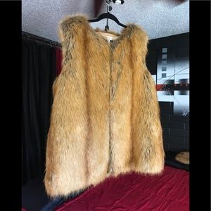🔸🟠”EUC”🟠🔸 BEAUTIFUL VINTAGE AVENUE RED FOX FUR